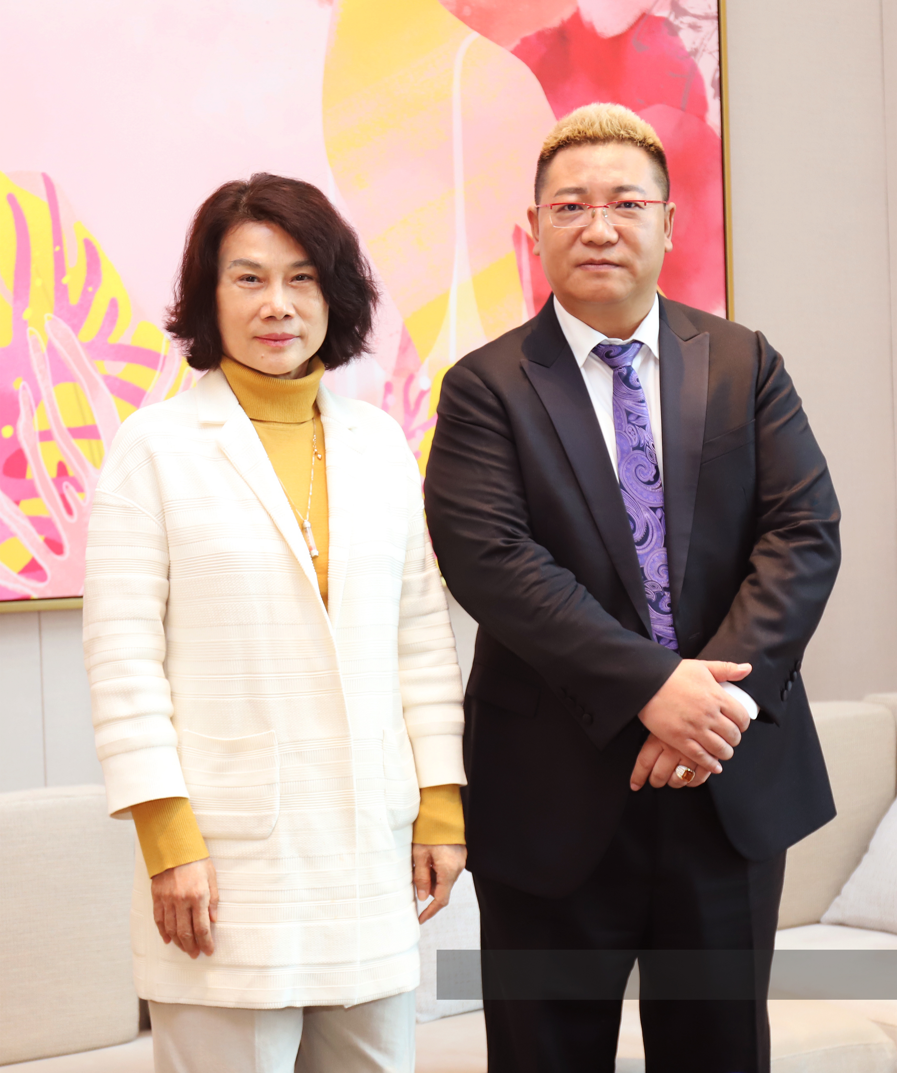 钱浅&格力电器董事长董明珠