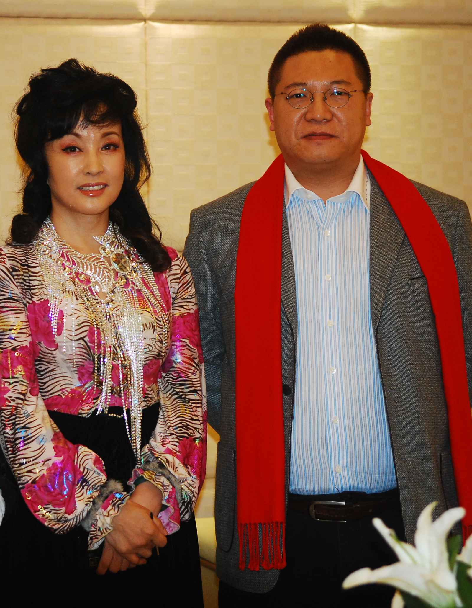 钱浅与刘晓庆合影